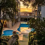 Hotel Calis
