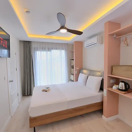 卡利斯酒店 3* Çeşme