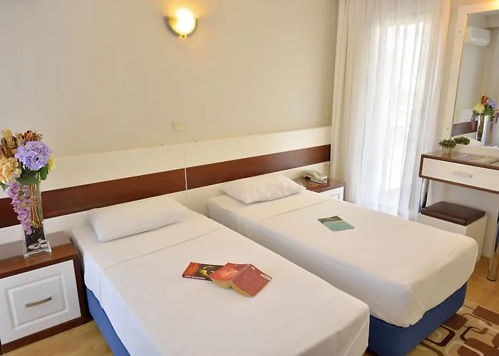 卡利斯酒店 3* Çeşme